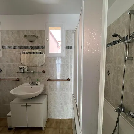 Holiday home 6lam16 Maison Typique Avec Toit-terrasse Collioure